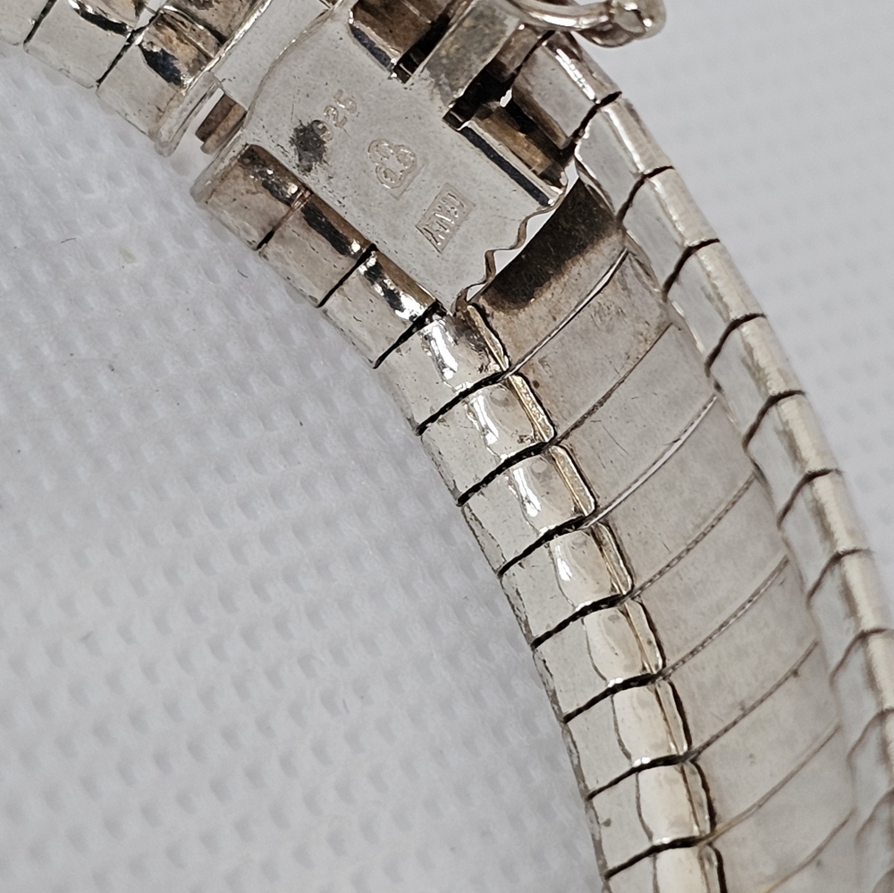 Vintage Italian Textured Sterling Silver & Yellow Gold Bracelet. - Picture 2 of 4